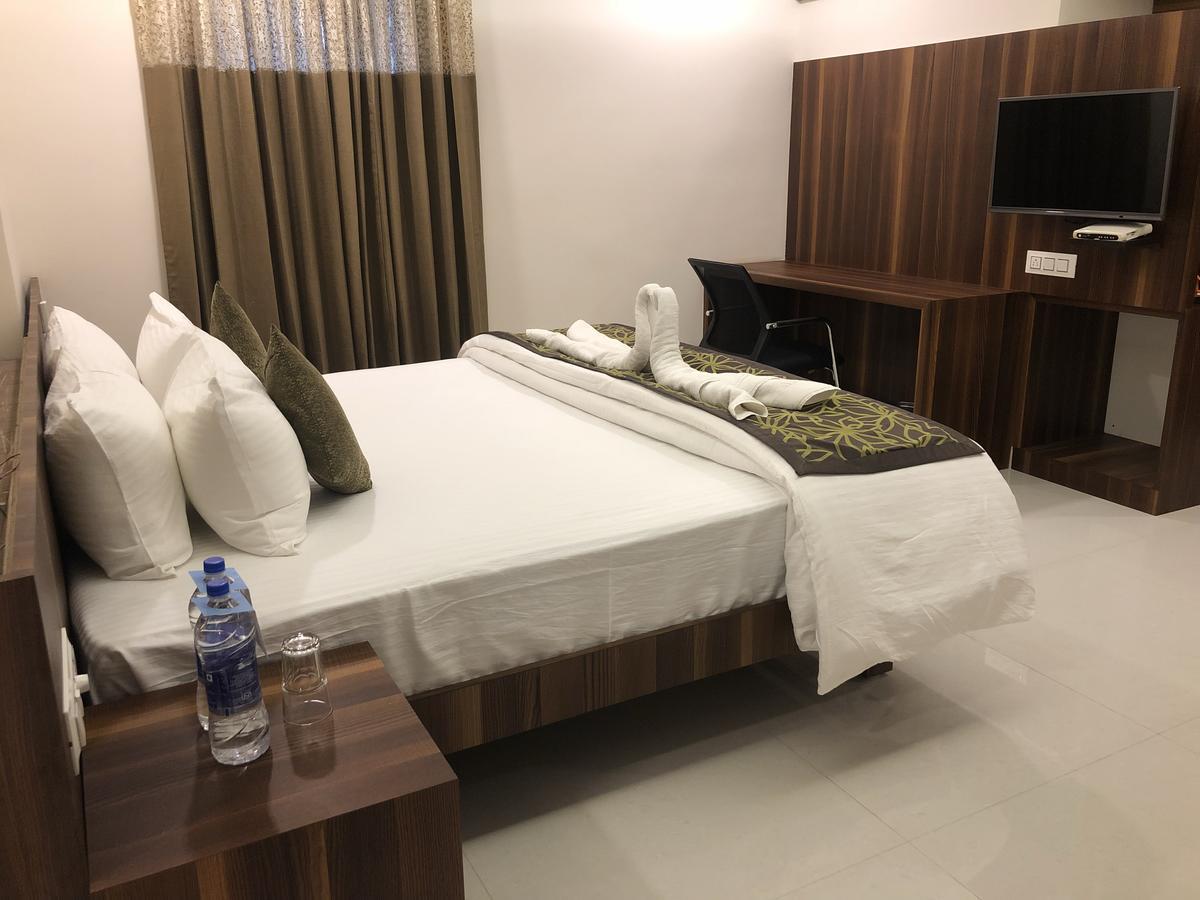 Kyriad Hotel Vijayapura By Othpl Bijapur  Luaran gambar