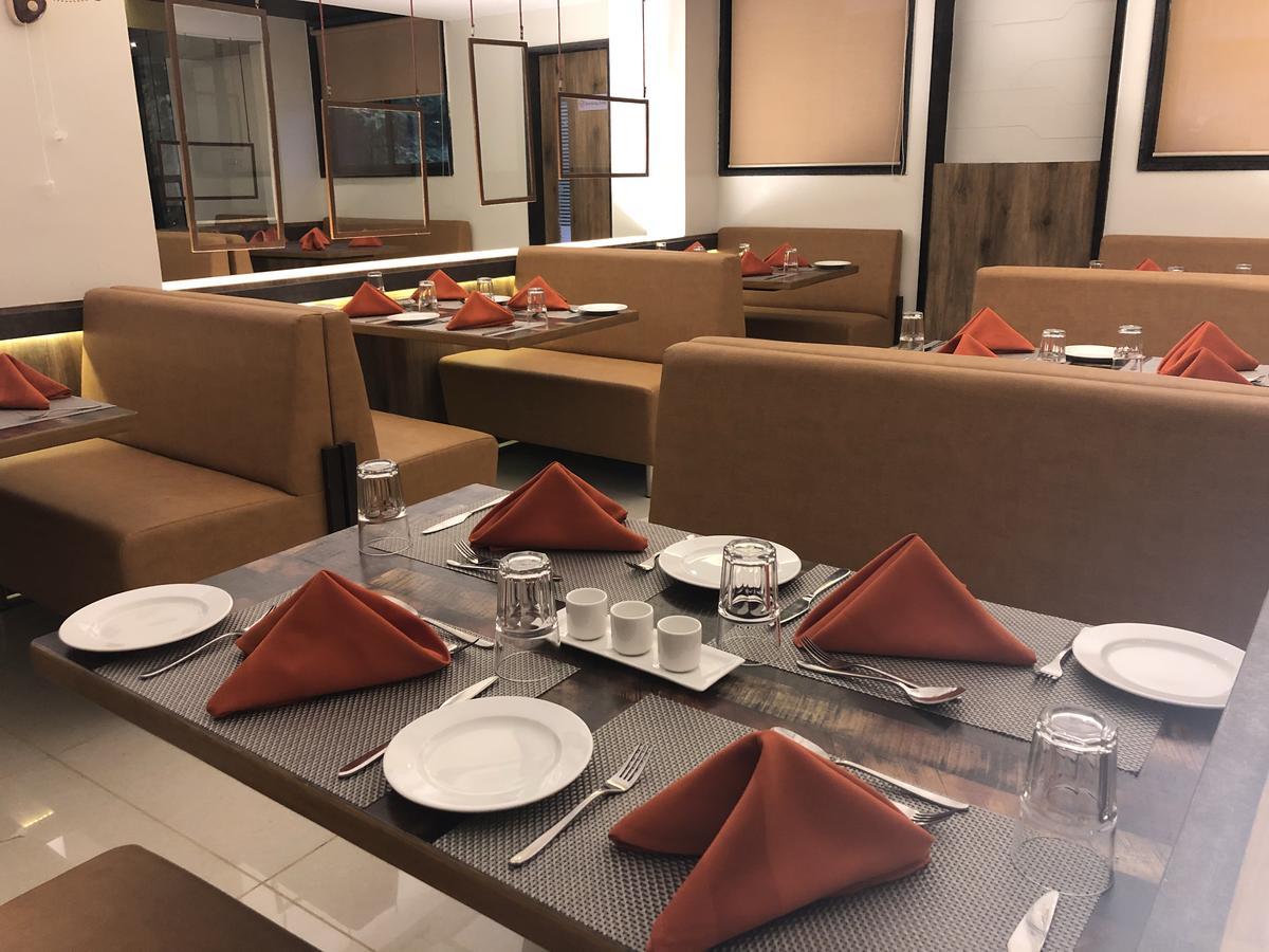 Kyriad Hotel Vijayapura By Othpl Bijapur  Luaran gambar