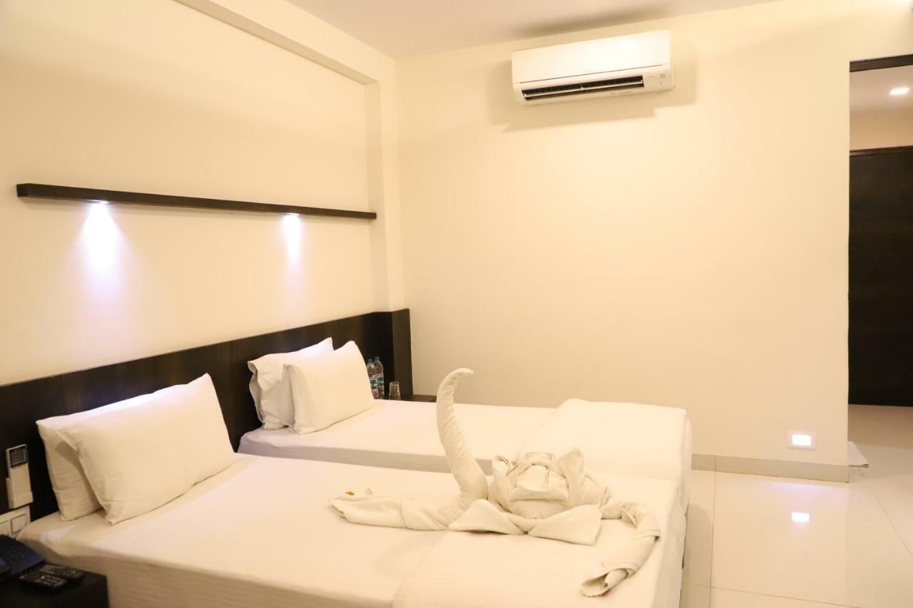 Kyriad Hotel Vijayapura By Othpl Bijapur  Luaran gambar