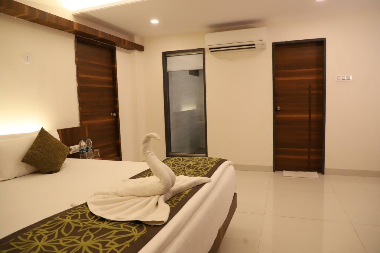 Kyriad Hotel Vijayapura By Othpl Bijapur  Luaran gambar