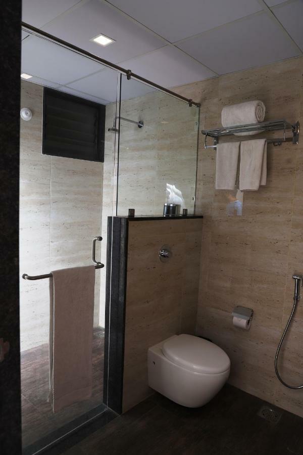Kyriad Hotel Vijayapura By Othpl Bijapur  Luaran gambar